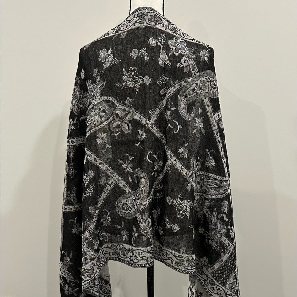 Patterned Metallic Scarf - Picture 3 of 3